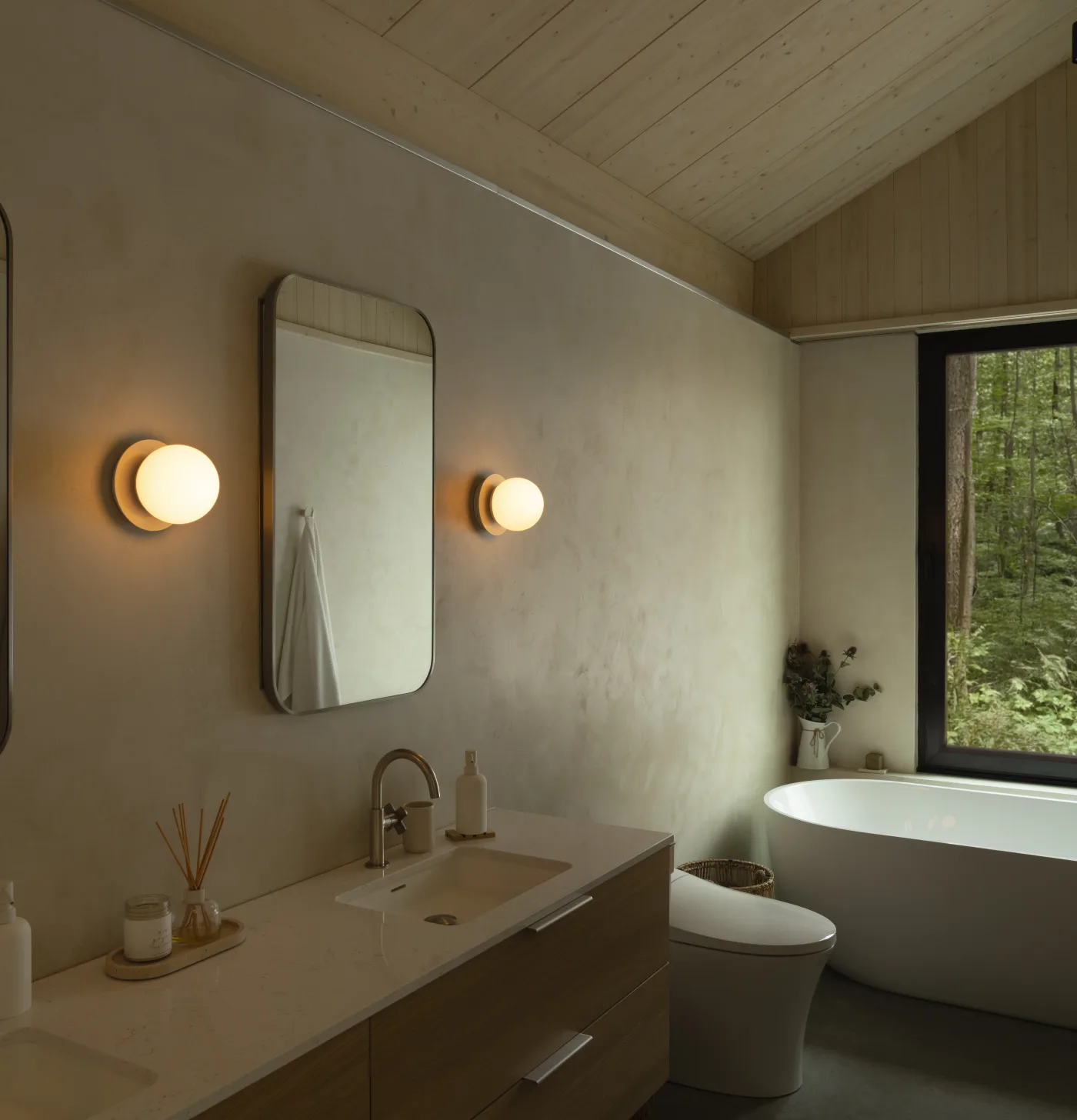 Krema 0605-LA40 | Luminaire Authentik US
