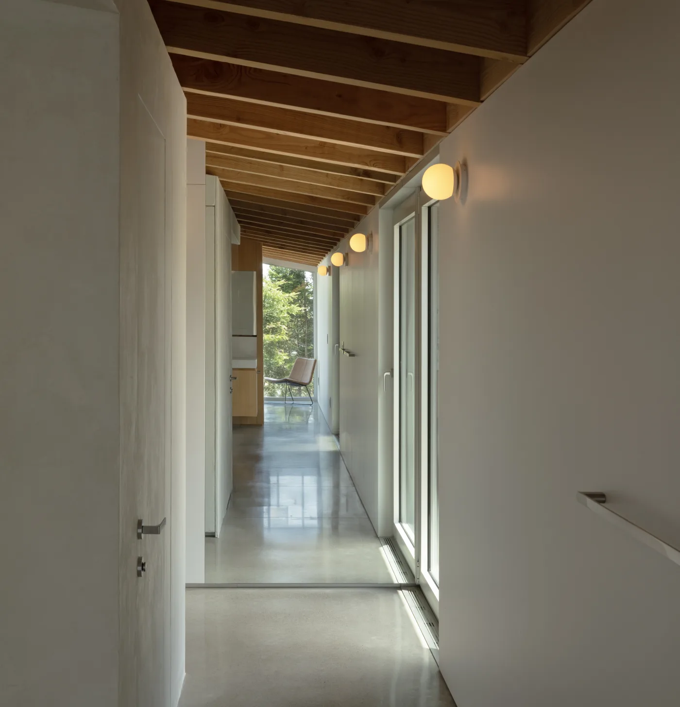 Krema 0605-LA40 | Luminaire Authentik US
