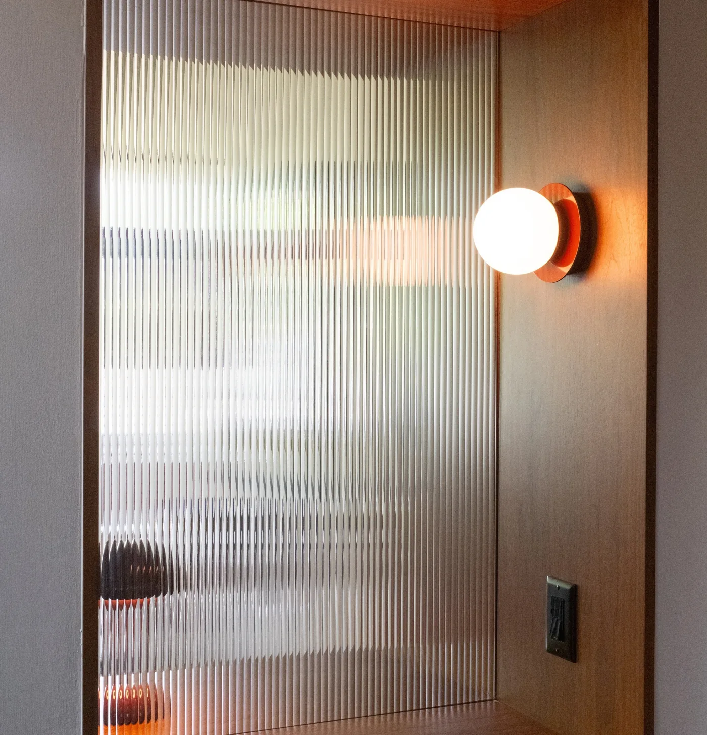 Krema 0605-LA40 | Luminaire Authentik US